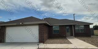 Beautiful 3-bedroom 2 bath brick home- Small Pet Allowed Gallery 1