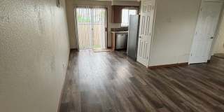 1 Bedroom 1 Bathroom at Hollywood Park Apartments Gallery 17