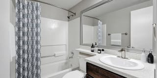 Summit Riverside Apartments Gallery 9