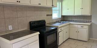 Nice size 2 bedroom for rent Gallery 6