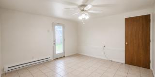 Ellis Avenue Duplex Gallery 23