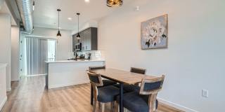 New Downtown Longmont Townhome | Office + 2BDR Gallery 15