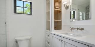 1110 W 22 1/2 St Gallery 22