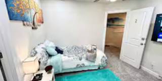 Room in 4 Bedroom Home at Arbor Vista Dr Gallery 16