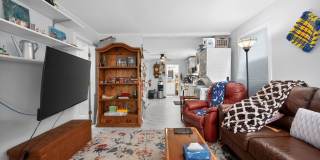 Charming 2-bedroom 2nd Fl apartment with Ocean views in Hu MA Gallery 6