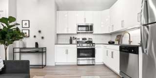 331 South Wells St. Gallery 10