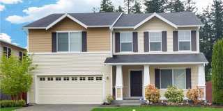 4Bed/3Bath Home with New Flooring Near Beaver Lake in Sammamish! Gallery 1