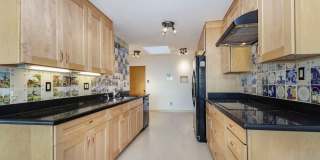 4BR/2.5BA Pet-Friendly Golden Gate Heights Home with Views, Bonus Room & 2-Car Garage | YouTube Tour Gallery 15