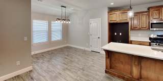 Beautiful 4 Bedroom 2 Bathroom Corner Lot Home in Yukon Schools Gallery 9