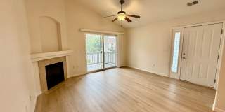 Gorgeous 2 Bedroom/2 Bathroom Condo with NEW FLOORING at Centerra!  Great Location for Commuters! Gallery 6