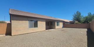 17605 W Crocus Drive Gallery 26