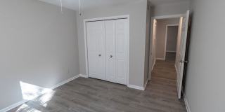 3 bedroom duplex in Southern Columbia. Gallery 30