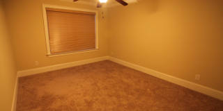 Beautiful Home In The Cotswolds Subdivision! Gallery 1