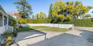 5439 Carpenter Ave Gallery 30