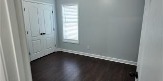 5317 Nessee Street Gallery 16