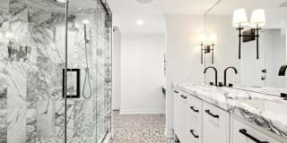 200 E Delaware Place Gallery 15