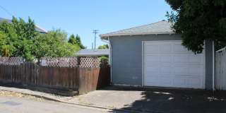 Three Bedroom, One Bathroom Single Family Home in Isleton. Gallery 1