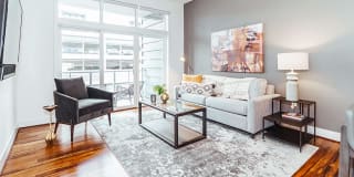 20 Midtown Gallery 1