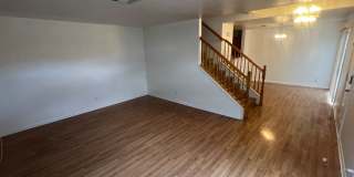 3 bedrom 2.5 bath Gated Community Townhome with community  Pool, Spa & Private Garage Gallery 7