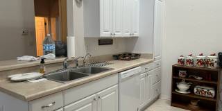 Executive 2 bedroom/ 2 bath condo Gallery 7