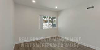 Beautifully Remodeled Single Family Home with Pool Gallery 38