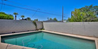 3 Bedroom + den with pool Gallery 29