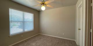 Updated 4 Bed, 3 Bath Home for Fall 2026 Move In! Gallery 9