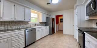 PRE-LEASING for June! Stunning Large 3 Bedroom Home! Gallery 10