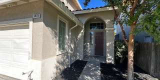 5 bedroom home located in Sylvan School District! Gallery 4