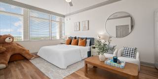 The Halstead Gallery 11