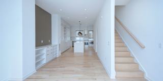 Welcome to 2737 Shenandoah Ave – a modern townhome for rent in Charlotte located in the highly sought-after Chantilly neighborhood Gallery 6