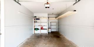 206 S Cedar Street Gallery 10