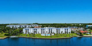 Beautiful Furnished Riverfront Condo Beautiful Furnished Riverfront Condo Gallery 35