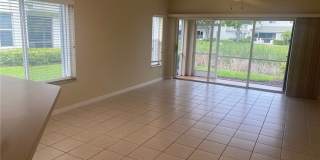 8240 Pacific Beach Drive Gallery 17