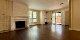 Spacious & Stylish Mission Plymor Townhome! 2 Assigned Parking! AC! Spacious & Stylish Mission Plymor Townhome! 2 Assigned Parking! AC! Gallery 1