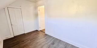 Charming 4-Bedroom Property in Prime Location Gallery 33
