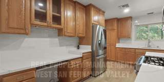 Stunning 3bd Home with Private Outdoor Oasis Gallery 16
