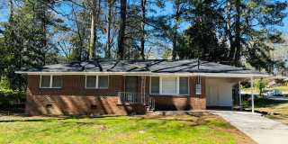 Renovated 3 bedroom 1.5 bathroom home in Atlanta! Must See! Gallery 1