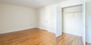 Newtonian Gardens Apartments Gallery 25