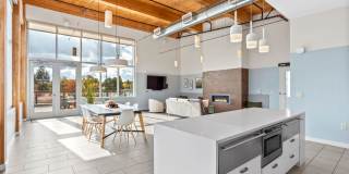 Westline Gallery 21