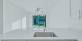 5428 Bristo Street Gallery 7