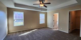 $1650 - 3 Bedroom 2 Bath Ranch Home Gallery 10