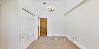 1952 Calvert Street Northwest Gallery 12