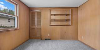 4 Bedroom Remodeled with 2 Stall Detached Garage 4 Bedroom Remodeled with 2 Stall Detached Garage Gallery 26