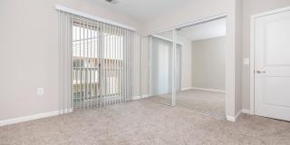 Huntington Square Gallery 19