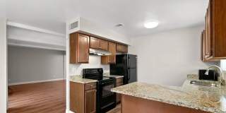 Spacious Centennial Condo Gallery 9