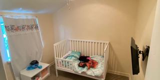 Spacious 3 bed, 1.5 bath single family home with central air - Verona, PA Gallery 13