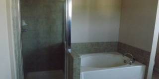 Beautiful 3 bedroom 2 1/2 bath 2 Story Home in Puyallup! Gallery 8