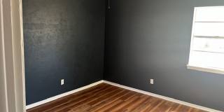 Room for Everyone! Charming 4-Bed 1.5 Bath Gallery 11