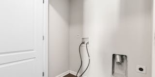 Modern Living in the Heart of SW Atlanta! Gallery 16